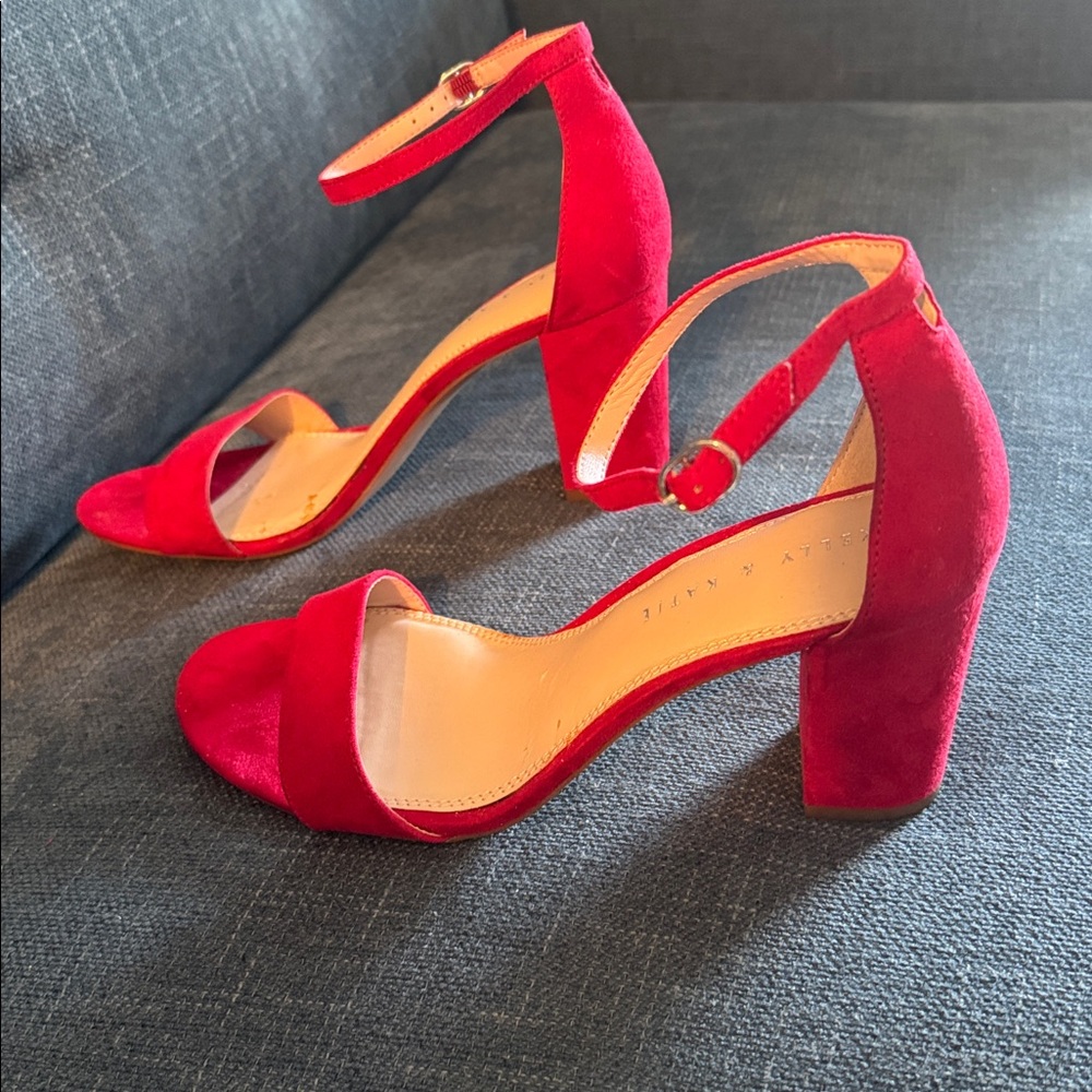 Kelly & Katie red heels - Picture 5 of 9